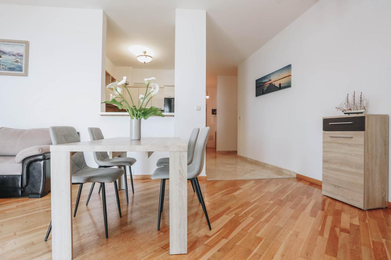 Apartment Near Ponta Nova Of Rafailovici Bečići 外观 照片