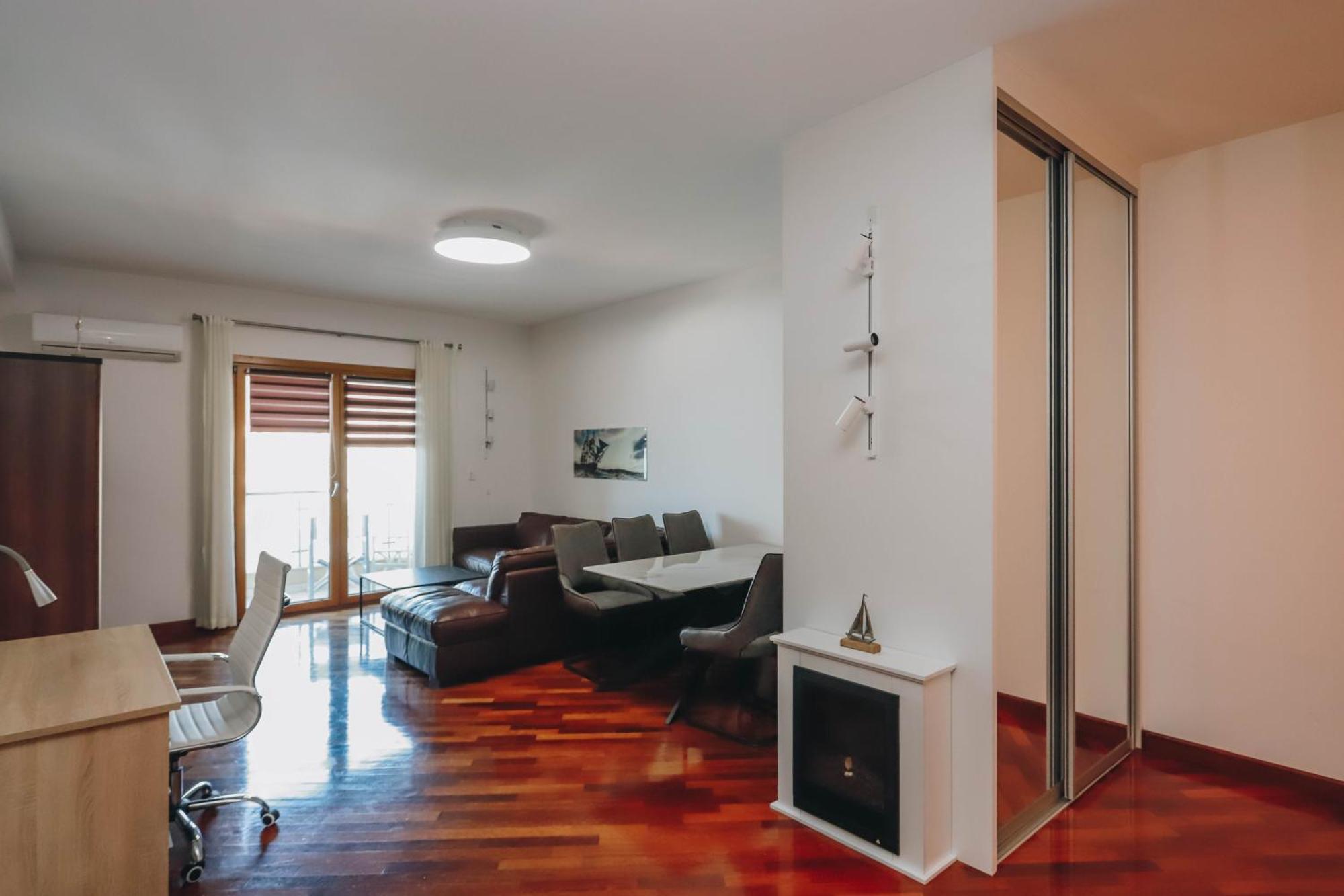 Apartment Near Ponta Nova Of Rafailovici Bečići 外观 照片