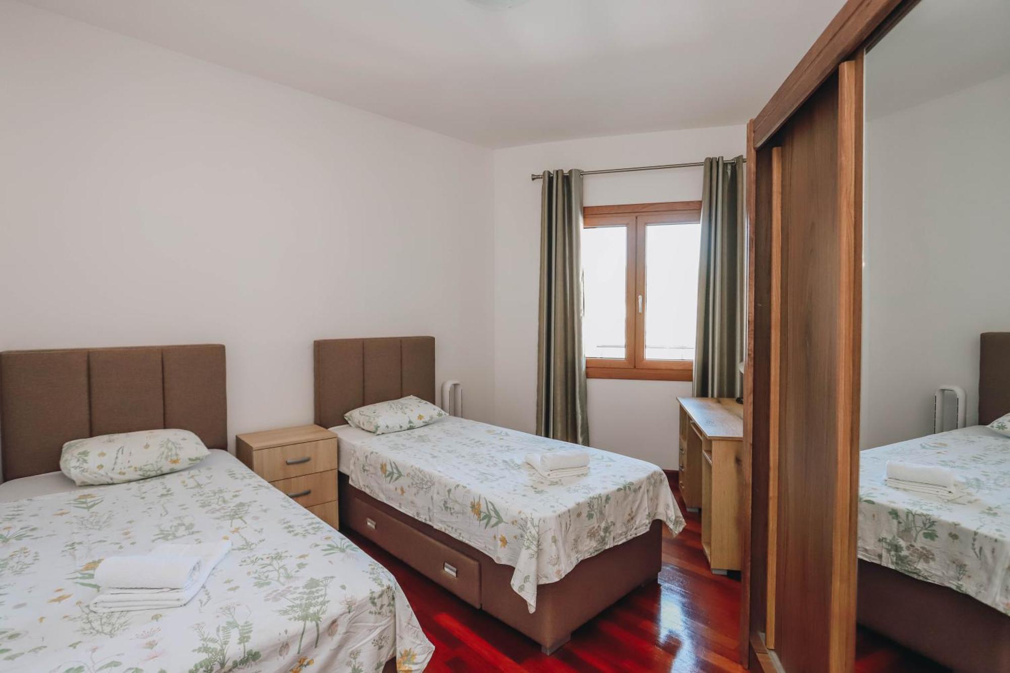 Apartment Near Ponta Nova Of Rafailovici Bečići 外观 照片